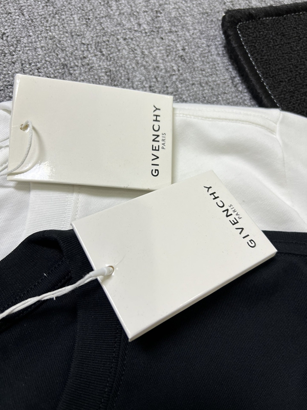 ブランドTシャツ細部ディテール